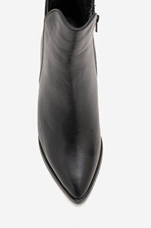 DERİCLUB Kadın Sivri Burun Yüksek Topuklu Bot Gerçek Deri GN 52426 SİYAH