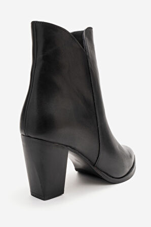 DERİCLUB Kadın Sivri Burun Yüksek Topuklu Bot Gerçek Deri GN 52426 SİYAH