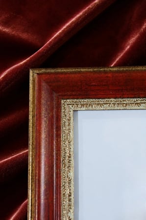 Hürrem Sultan Serisi 10 x 15 İşlemeli Eskitme Fotoğraf Çerçevesi Camlı Dekoratif Duvar & Masa Tipi Plastik Çerçeve