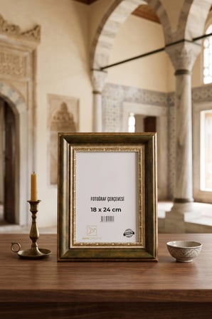 Hürrem Sultan Serisi 10 x 15 İşlemeli Eskitme Fotoğraf Çerçevesi Camlı Dekoratif Duvar & Masa Tipi Plastik Çerçeve