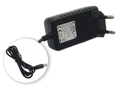 1 Adet CATA CT 2552 Fişli Adaptör 3.5A 42W 220V