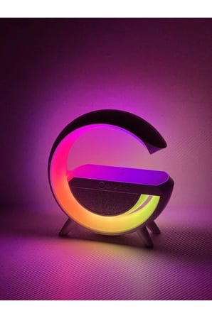 Kablosuz Şarj ve Bluetooth Hoparlör Özellikli LED Masa Lambası - Çoklu Bağlantılı