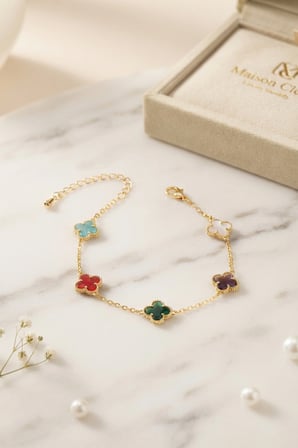 Renkli Kristal Taşlı Gold Renk Yonca Model Kadın Bileklik