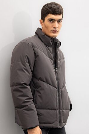 Şişme Mont Slim Fit Dar Kesim Dik Yaka Fermuarlı Cepli