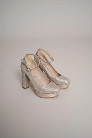 Kadın Altın Simli Dekolte Rahat Platform Topuklu Ayakkabı