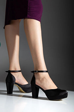 Kadın Siyah Saten Bilekten Bağlamalı Burnu Kapalı Koşma Garantili Platform Topuklu Abiye Ayakkabı