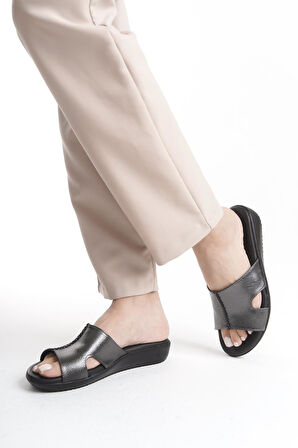 Ortopedik Deri Taban Topuk Dikeni Destekli Günlük Platin Terlik