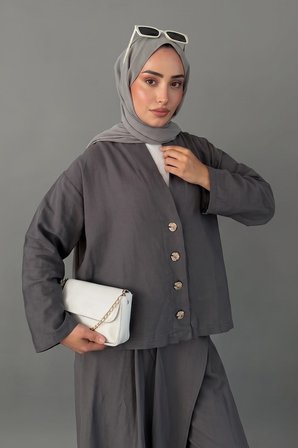 Kruvaze Kesim Düğmeli Bluz & Etek Görünümlü Geniş Paça Pantolon - Keten Takım