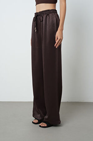 Kadın Düz Renk Bağcık Detaylı Bol Paça Beli Lastikli Pantolon