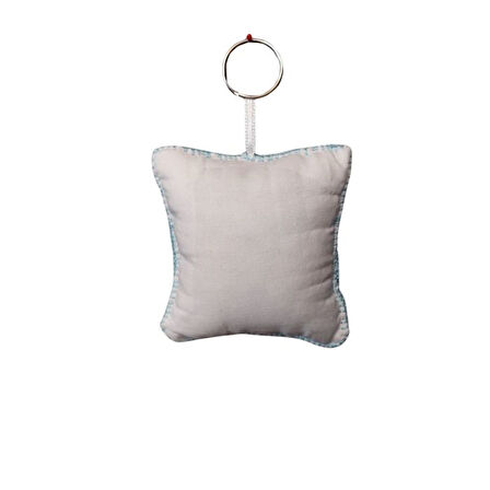 Uretti - Sibel 2453 2216 El Yapımı D Harfi Kanaviçe Anahtarlık