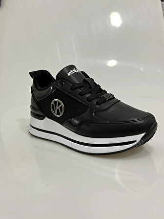 2927 Wickers-2 Siyah-Beyaz Baskı Detaylı Hafif Dolgu Bayan Spor Ayakkabısı