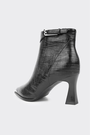 Fermuarlı Tokalı Kadın Bot