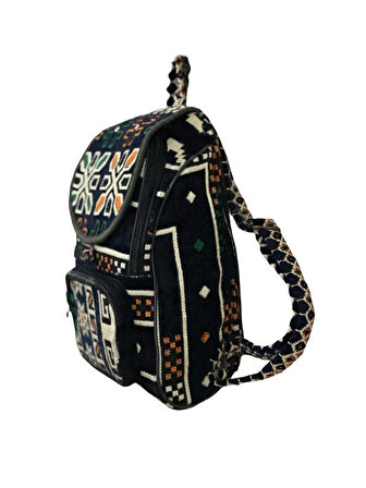 Kilim Desenli El Yapımı Sırt Çantası – Etnik Tasarım, Dayanıklı ve Katlanabilir 
