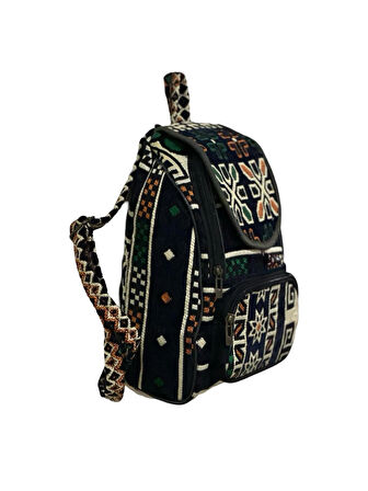 Kilim Desenli El Yapımı Sırt Çantası – Etnik Tasarım, Dayanıklı ve Katlanabilir 