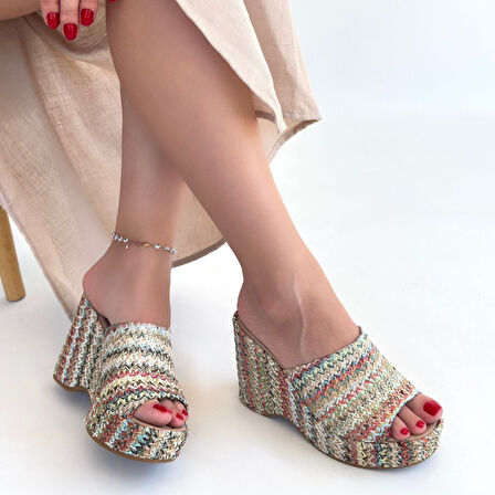 Tlay Kilim Desenli Dolgu Topuk Terlik