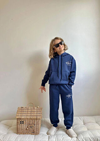 ERKEK ÇOCUK  KAPÜŞON DETAYLI ALT - ÜST % 100 PAMUKLU EŞOFMAN TAKIMI 