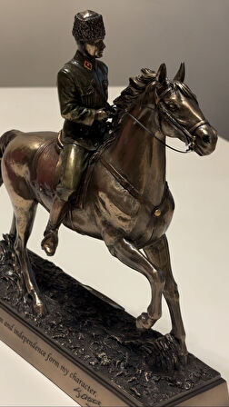 Wise Ofis Masaüstü Atatürk Atlı Heykeli 28,5*9,5*26,5 CM