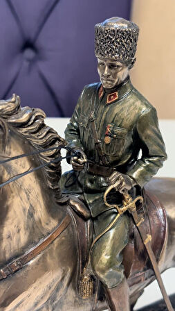 Wise Ofis Masaüstü Atatürk Atlı Heykeli 28,5*9,5*26,5 CM