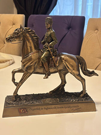 Wise Ofis Masaüstü Atatürk Atlı Heykeli 28,5*9,5*26,5 CM