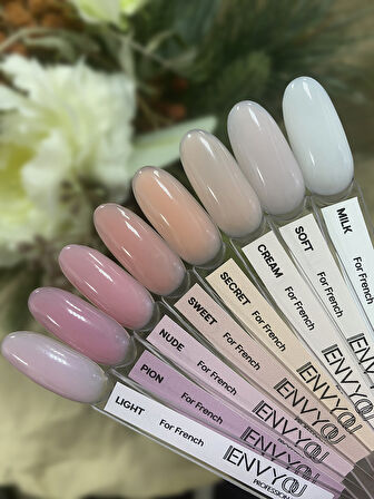 Envy Kalıcı Oje For French Collection Yarı Şeffaf Milk Süt Beyazı Kalıcı Oje 15gr