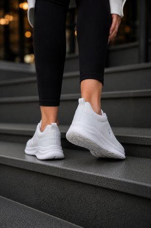 Nova Air Kadın Günlük Yürüyüş ve Spor Ayakkabı Hafif Sneaker - Beyaz