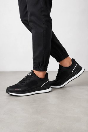 Vandetta Erkek Günlük Spor Ayakkabı Sneaker – Hafif, Esnek Tabanlı ve Rahat Model Siyah-Beyaz