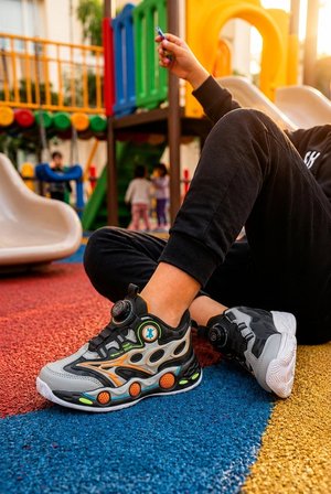 Speed Çocuk Günlük Spor Ayakkabı Konforlu Tabanlı Pratik Bağlama Detaylı Sneaker - Gri-Siyah