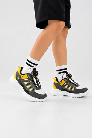 Ignis Çocuk Spor Ayakkabı – Mekanizmalı Bağcıksız Rahat Günlük Sneaker Füme-Sarı