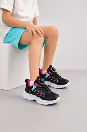 Ignis Çocuk Spor Ayakkabı – Mekanizmalı Bağcıksız Rahat Günlük Sneaker Siyah-Pembe
