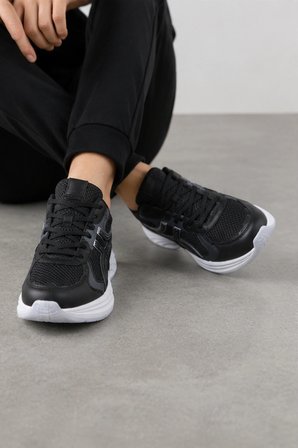Titan Erkek Günlük Spor Ayakkabı – Rahat Tabanlı Hafif Sneaker Siyah-Beyaz
