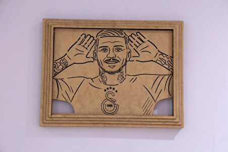 LED Işıklı Icardi Tasarımlı Ahşap Dekoratif Duvar Çerçevesi – Galatasaray Temalı Özel Tasarım