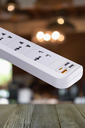 MC18 8in1 3 Adet Usb 1 Adet Type-C ve 4 Adet Fuchsia Priz Dönüştürücü 2M