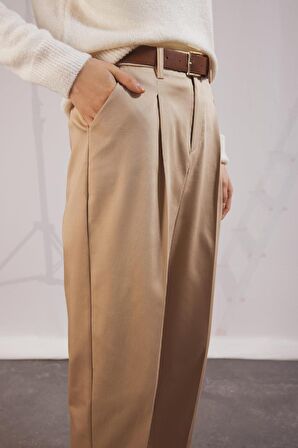 DeFacto Carrot Fit Kemerli Klasik Pantolon Yüksek Bel Dar Paça Piliseli Basic Düz Kısa Paça D4282AX24AUBG65