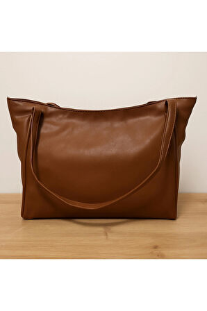 Geniş Şık Kadın Deri Omuz Çantası