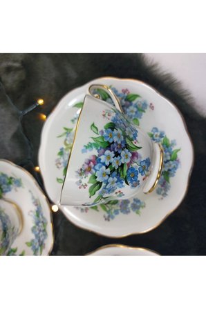 Royal Standard  Çay Takımı