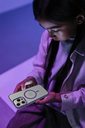 iPhone 15 Pro Max Uyumlu Fuchsia Magsafe Arka  Kapak