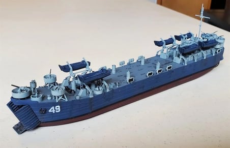1/350 US WW2 LST-1 Class Çıkartma Gemisi Maketi, AFV Club SE73515