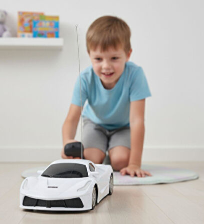 1:24 Ölçek Uzaktan Kumandalı Yarış Arabası - RC Spor Araba