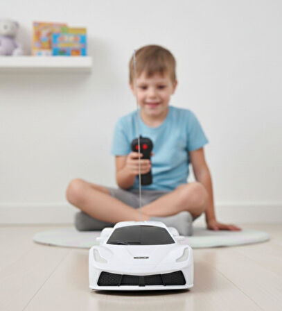 1:24 Ölçek Uzaktan Kumandalı Yarış Arabası - RC Spor Araba