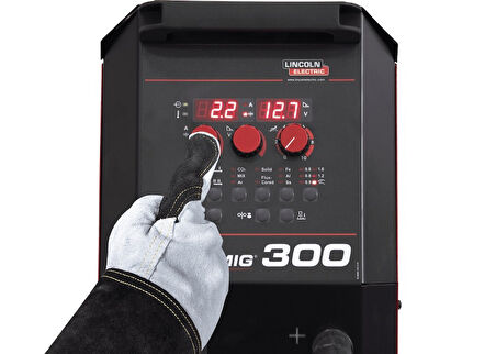 Lincoln Quickmig 300 Inverter Kompakt Gazaltı Kaynak Makinesi 300 Amper