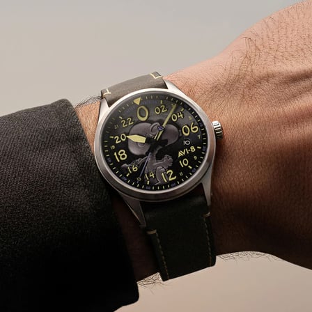 AVI-8 Spitfire AV-4150-01 Peanuts Snoopy Flying Ace 24 Hour Automatic Limited Edition Erkek Kol Saati