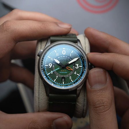 AVI-8 Flyboy Wingman Worldtimer GMT AV-4120-05 Otomatik Erkek Kol Saati
