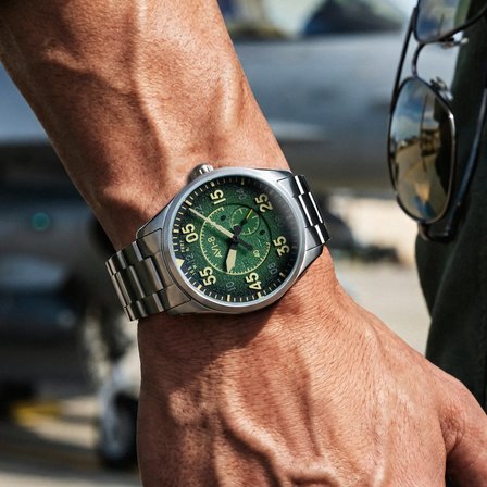 AVI-8 Spitfire Type 300 AV-4147-22 Otomatik Erkek Kol Saati