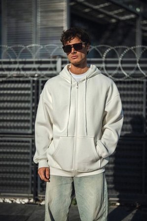 Kadın Salaş Stil Beyaz Oversize Tam Fermuarlı Uzun Kol Hırka