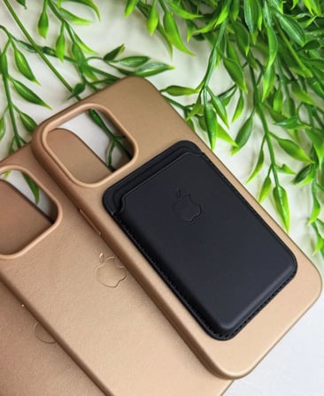 iPhone 15 Pro Max Magsafe Animasyonlu Deri Lansman Leather Kılıf
