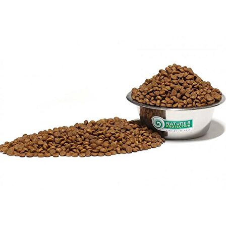 Natures Protection Kümes Hayvanlı Hassas Yetişkin Kedi Maması 2 Kg