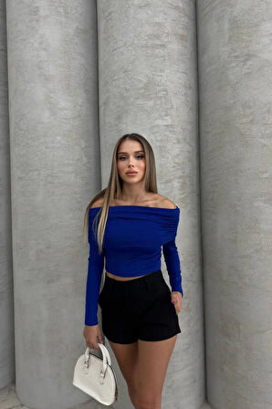 Saks Dalgıç Kumaş Madonna Yaka Büzgülü Crop Bluz