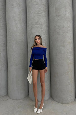 Saks Dalgıç Kumaş Madonna Yaka Büzgülü Crop Bluz
