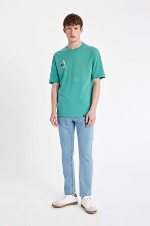 DeFacto Looney Tunes Oversize Fit Bisiklet Yaka Kısa Kollu Tişört B5505AX24SPGN1046