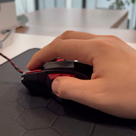 Kablolu Siyah Renk Yüksek Hassasiyetli Shooter Oyuncu Mouse | Konforlu Ergonomik Yapı RGB Aydınlatma
